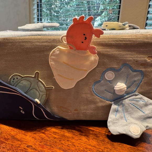Kiwico Ocean Explorer Baby Activity Wedge - Picture 5 of 9